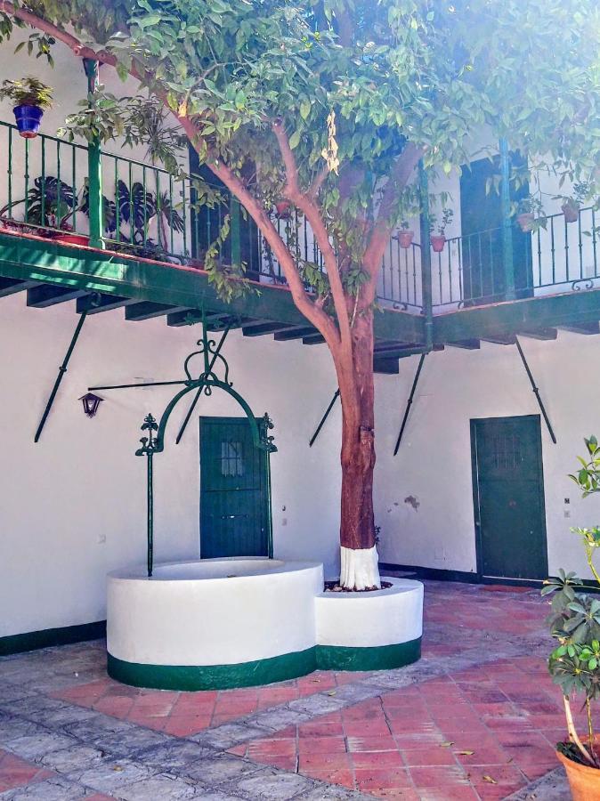 La Puerta Verde De Las Setas De Sevilla Extérieur photo
