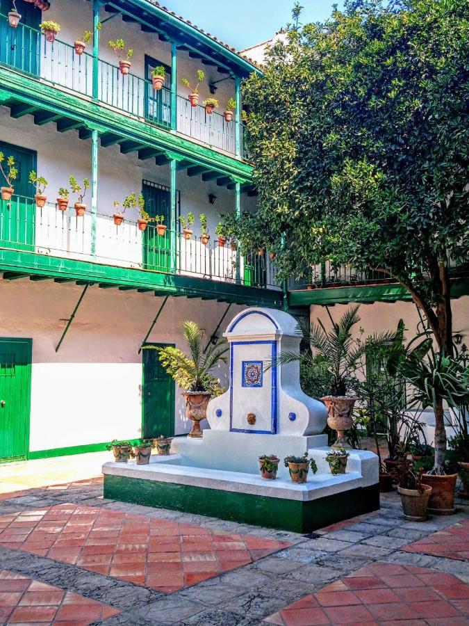 La Puerta Verde De Las Setas De Sevilla Extérieur photo